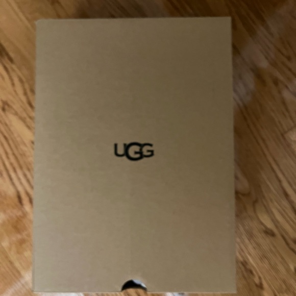 🔥🔥Brand New UGG Yellow Yeah Slide🔥🔥 Size 8 - Picture 8 of 9